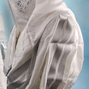 טלית חתנים אקרילן מהודרת פסים כסף לא מחליקה - 607