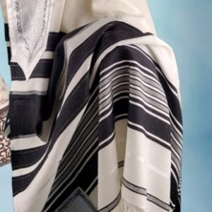 טלית תימנית 100% צמר חלק – פסים שחורים - 263